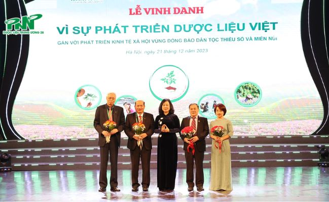 Lễ vinh danh V&igrave; sự ph&aacute;t triển dược liệu Việt 2023
