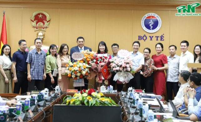 Bổ nhiệm Ph&oacute; Vụ trưởng Vụ Bảo hiểm v&agrave; Ph&oacute; Cục trưởng Cục An to&agrave;n thực phẩm