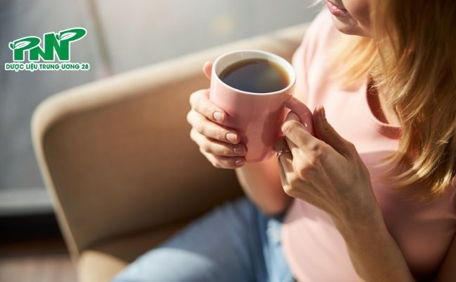 Nguy cơ mắc bệnh Parkinson giảm 8 lần khi uống 2 t&aacute;ch c&agrave; ph&ecirc; mỗi ng&agrave;y