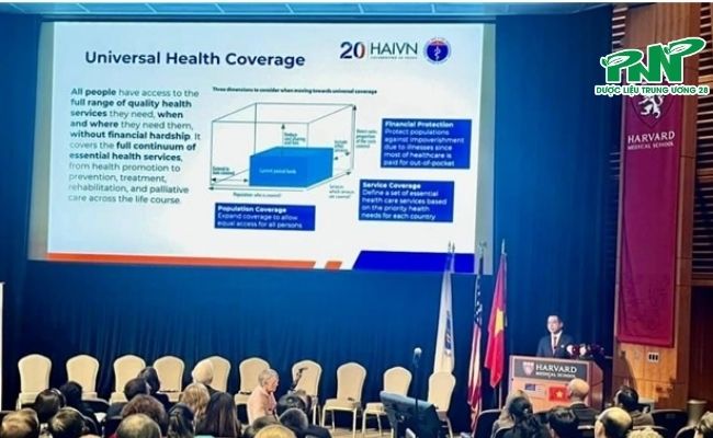 TS.BS. Hà Anh Đức, Chánh Văn phòng Bộ Y tế về Bao phủ chăm sóc sức khỏe toàn dân.