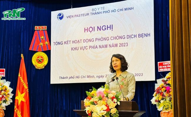 PGS.TS Nguyễn Thị Liên Hương - Thứ trưởng Bộ Y tế phát biểu tại hội nghị