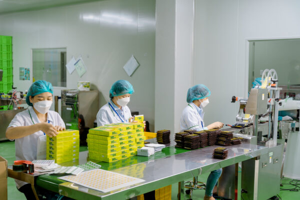 Hoàn thiện nhãn trên sản phẩm